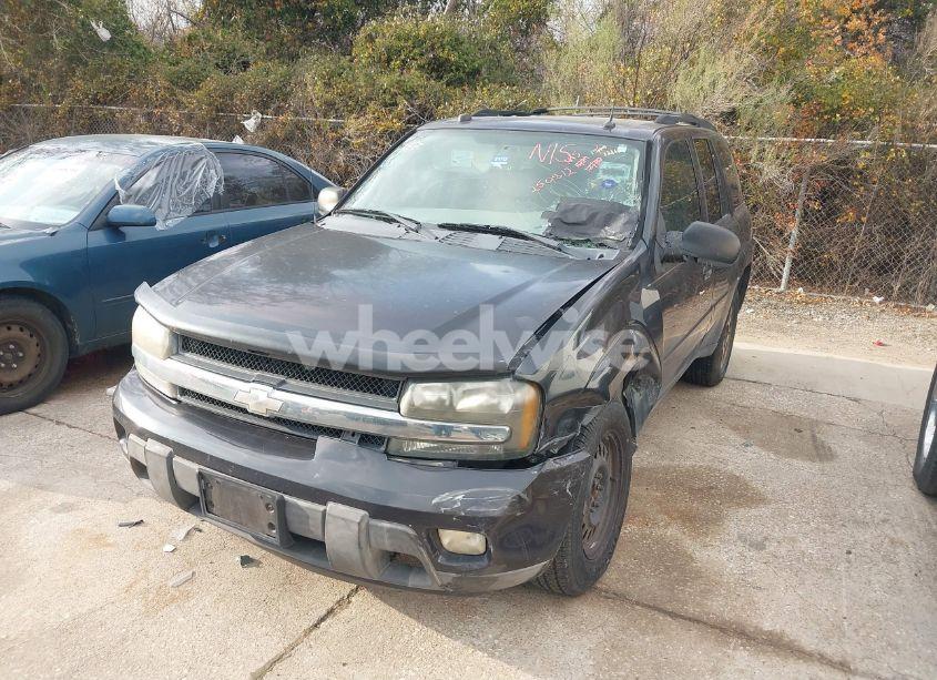 Photo 2 of 2005 Chevrolet Trailblazer LT (VIN 1GNDS13S252250812)