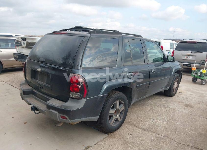 Photo 4 of 2005 Chevrolet Trailblazer LT (VIN 1GNDS13S252250812)