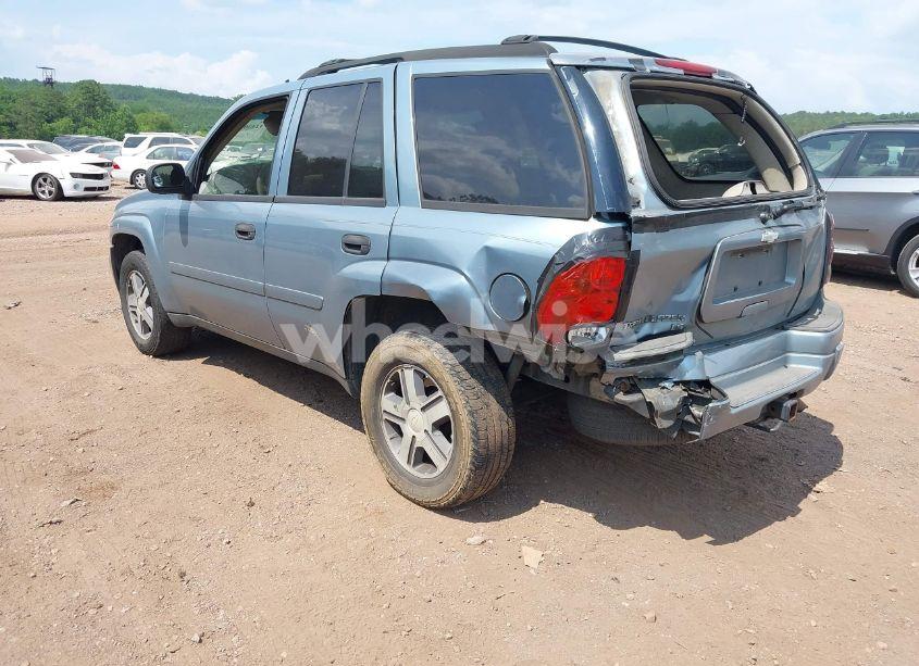 Photo 3 of 2006 Chevrolet Trailblazer LS (VIN 1GNDS13S262343590)