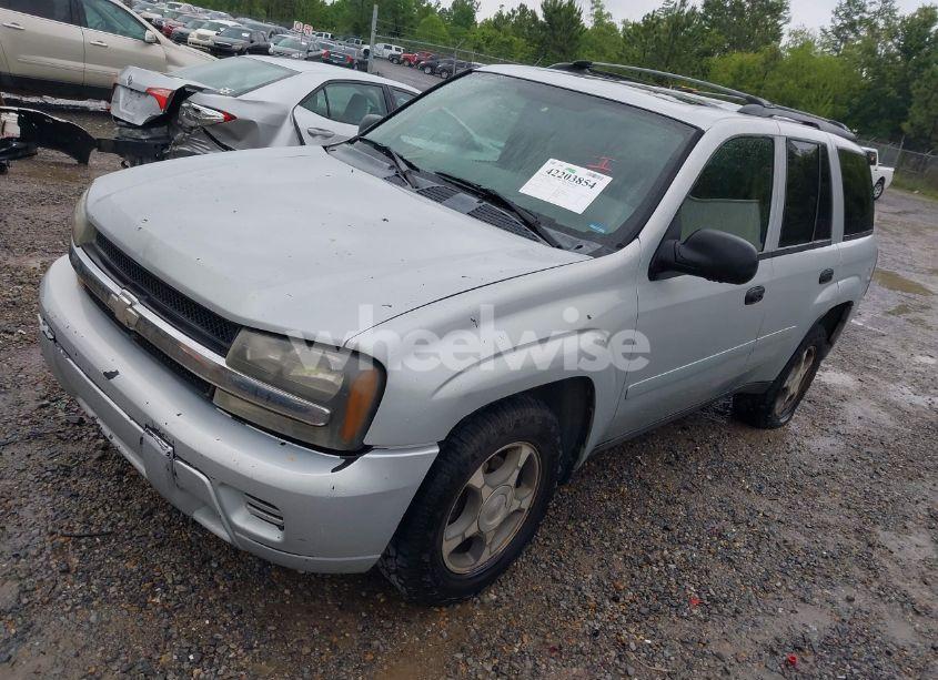 Photo 2 of 2007 Chevrolet Trailblazer LS (VIN 1GNDS13S272136506)