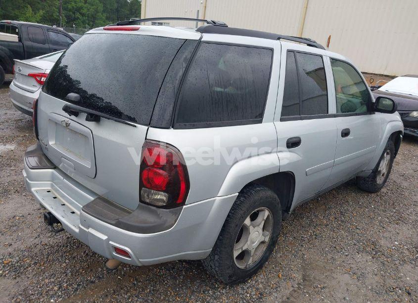 Photo 4 of 2007 Chevrolet Trailblazer LS (VIN 1GNDS13S272136506)