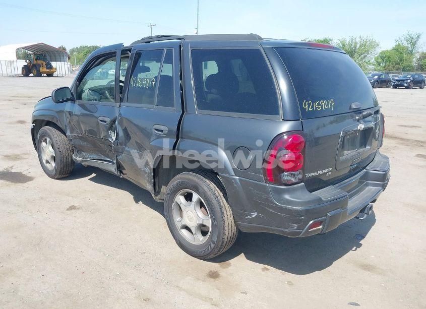 Photo 3 of 2007 Chevrolet Trailblazer LS (VIN 1GNDS13S272240140)