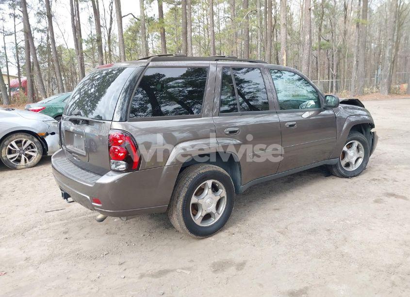 Photo 4 of 2008 Chevrolet Trailblazer LT (VIN 1GNDS13S282224084)