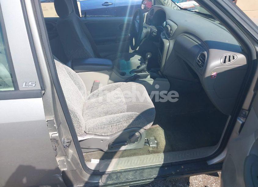 Photo 5 of 2002 Chevrolet Trailblazer LS (VIN 1GNDS13S322303772)