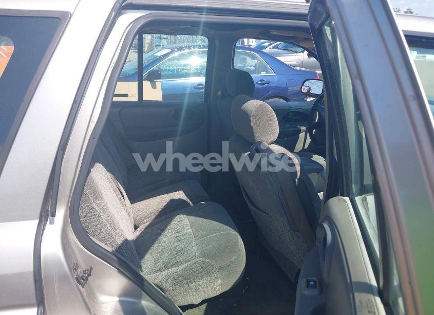 Photo 8 of 2002 Chevrolet Trailblazer LS (VIN 1GNDS13S322303772)