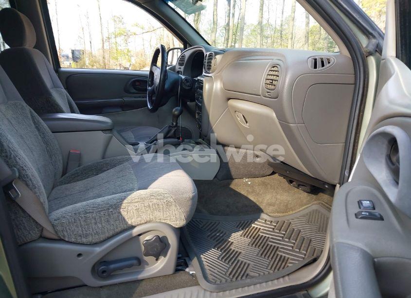 Photo 5 of 2003 Chevrolet Trailblazer LS (VIN 1GNDS13S332242120)
