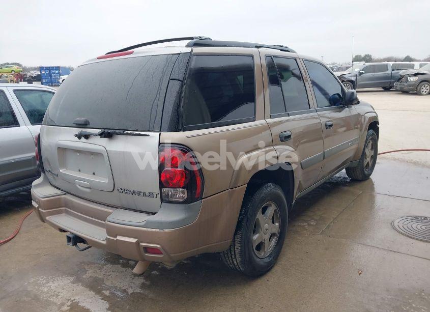 Photo 4 of 2003 Chevrolet Trailblazer LS (VIN 1GNDS13S332303451)