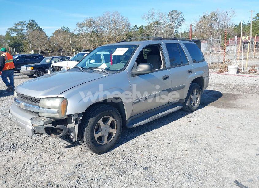 Photo 2 of 2004 Chevrolet Trailblazer LS (VIN 1GNDS13S342120875)