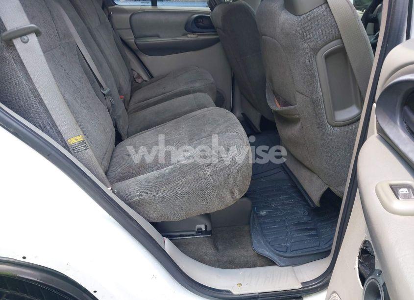 Photo 8 of 2004 Chevrolet Trailblazer LT (VIN 1GNDS13S342131147)