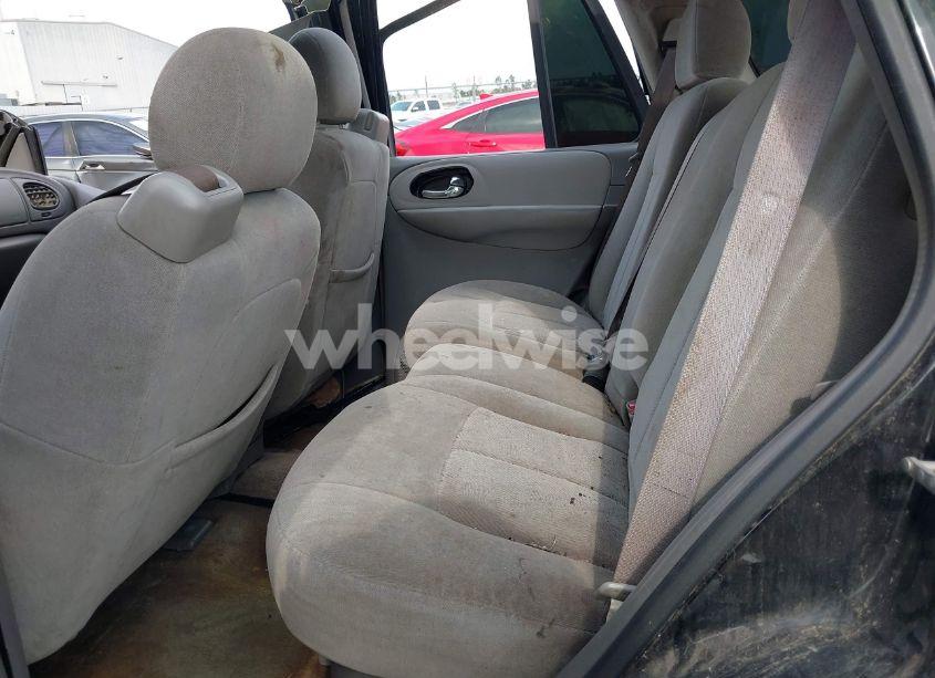 Photo 8 of 2005 Chevrolet Trailblazer LT (VIN 1GNDS13S352134194)