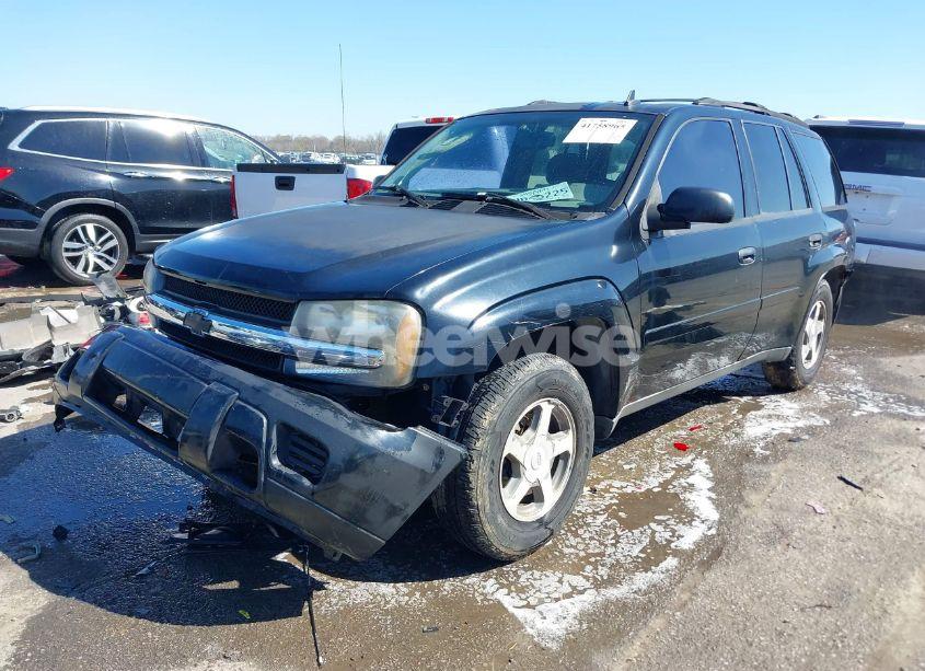 Photo 2 of 2006 Chevrolet Trailblazer LS (VIN 1GNDS13S362284372)