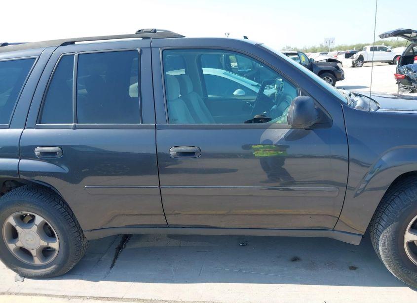 Photo 13 of 2007 Chevrolet Trailblazer LS (VIN 1GNDS13S372246111)