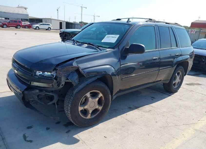 Photo 2 of 2007 Chevrolet Trailblazer LS (VIN 1GNDS13S372246111)