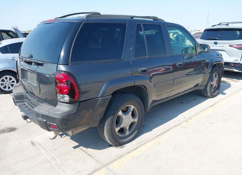 Photo 4 of 2007 Chevrolet Trailblazer LS (VIN 1GNDS13S372246111)