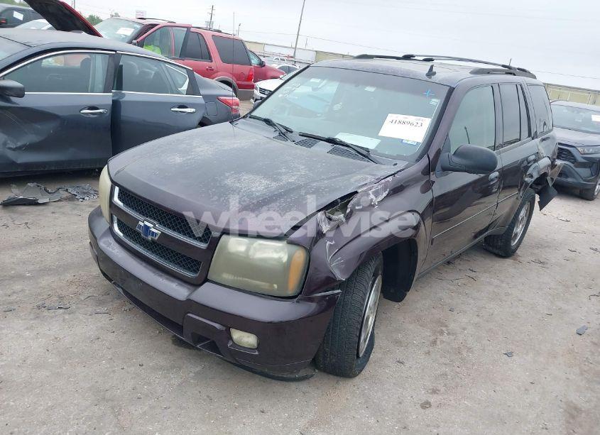 Photo 2 of 2008 Chevrolet Trailblazer LT (VIN 1GNDS13S382262620)
