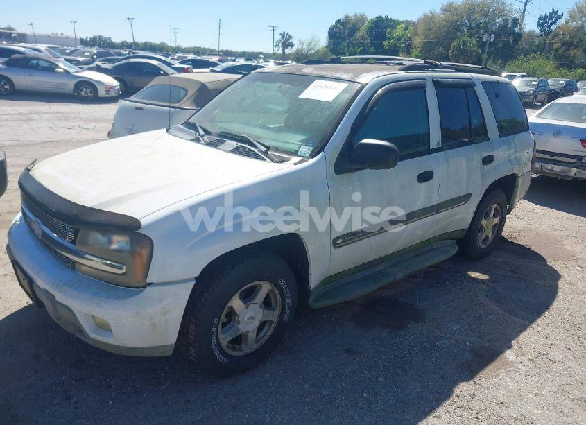 Photo 2 of 2002 Chevrolet Trailblazer LT (VIN 1GNDS13S422499883)
