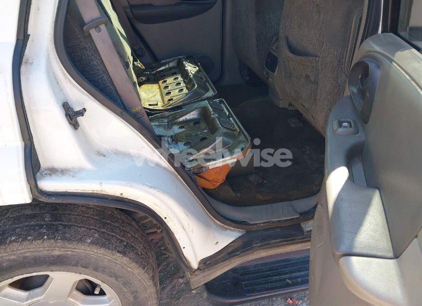 Photo 8 of 2003 Chevrolet Trailblazer LS (VIN 1GNDS13S432344431)