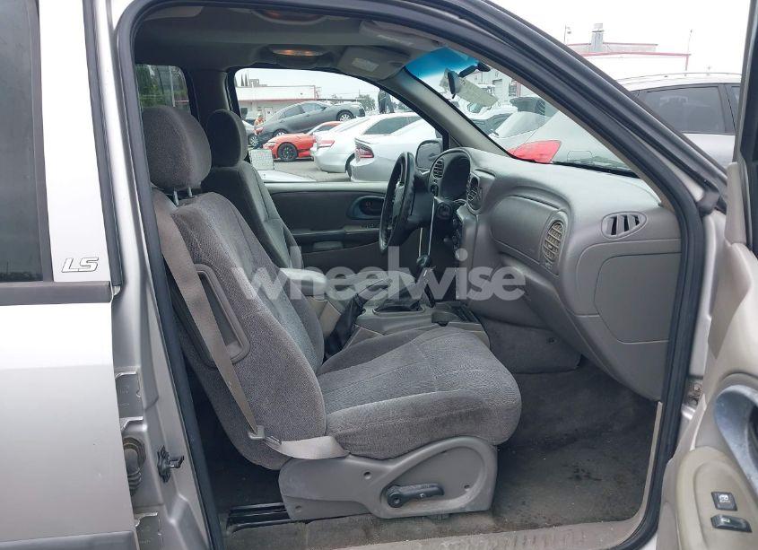 Photo 5 of 2004 Chevrolet Trailblazer LS (VIN 1GNDS13S442220919)