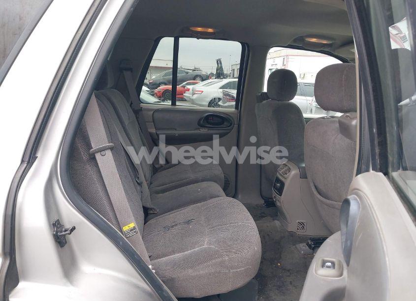 Photo 8 of 2004 Chevrolet Trailblazer LS (VIN 1GNDS13S442220919)