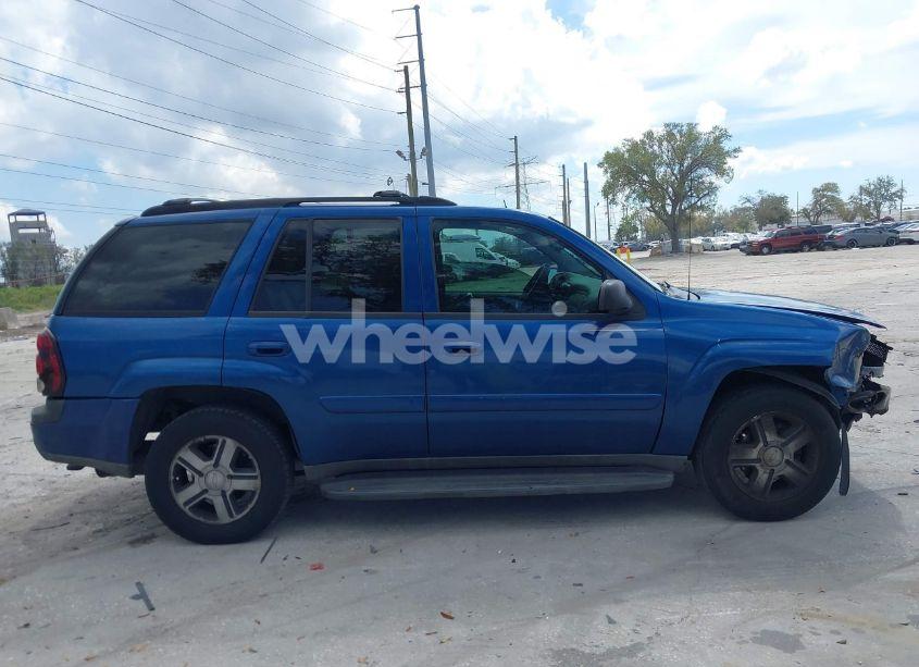 Photo 13 of 2005 Chevrolet Trailblazer LT (VIN 1GNDS13S452100796)