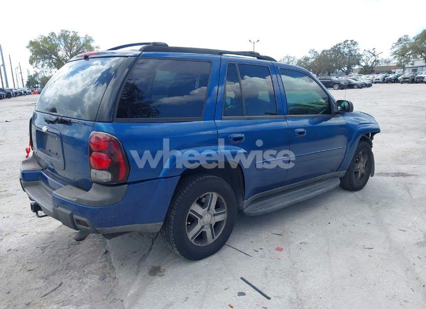 Photo 4 of 2005 Chevrolet Trailblazer LT (VIN 1GNDS13S452100796)