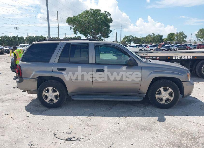 Photo 13 of 2006 Chevrolet Trailblazer LS (VIN 1GNDS13S462196320)