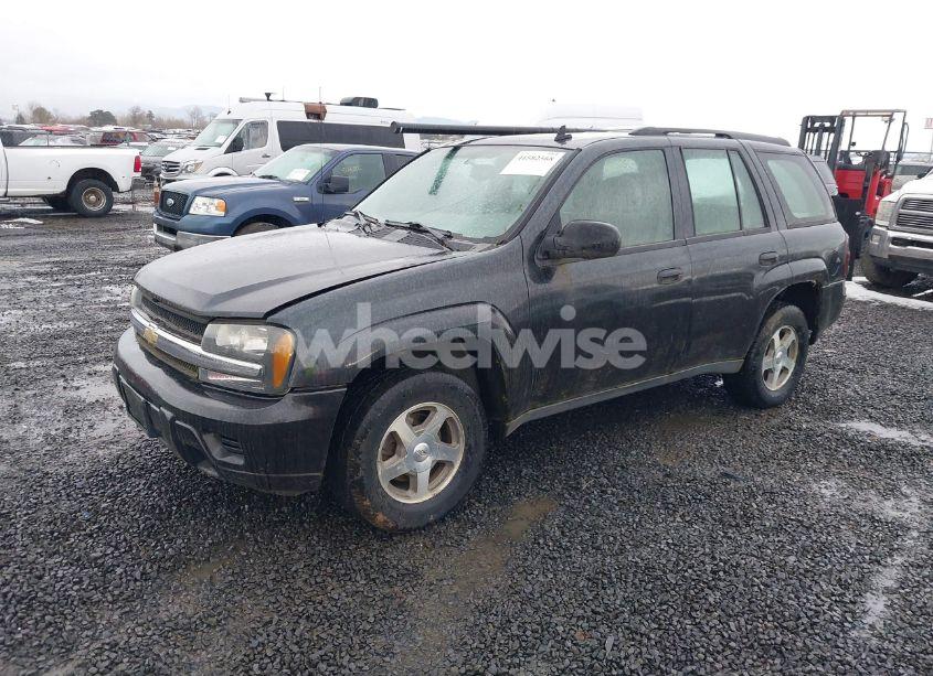 Photo 2 of 2006 Chevrolet Trailblazer LS (VIN 1GNDS13S462312115)