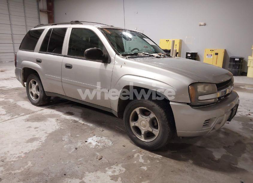2007 Chevrolet Trailblazer LS (VIN 1GNDS13S472214588) main photo