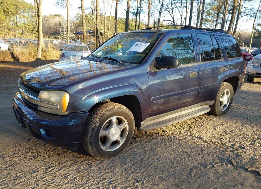 Photo 2 of 2007 Chevrolet Trailblazer LS (VIN 1GNDS13S472247588)