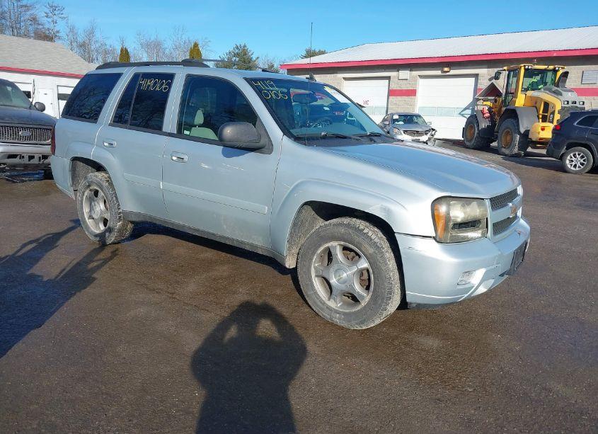 2008 Chevrolet Trailblazer LT (VIN 1GNDS13S482193646) main photo