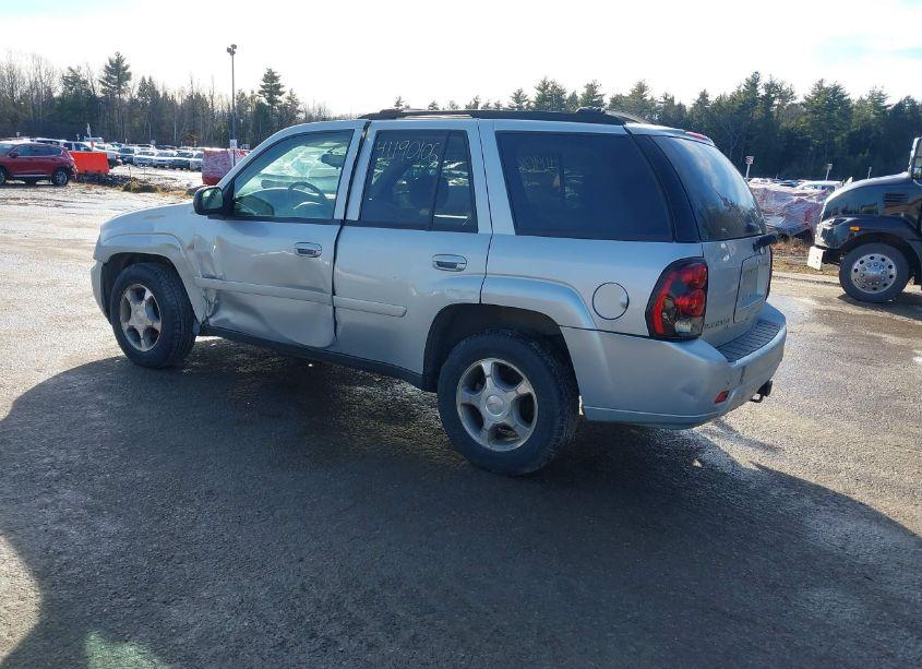 Photo 3 of 2008 Chevrolet Trailblazer LT (VIN 1GNDS13S482193646)