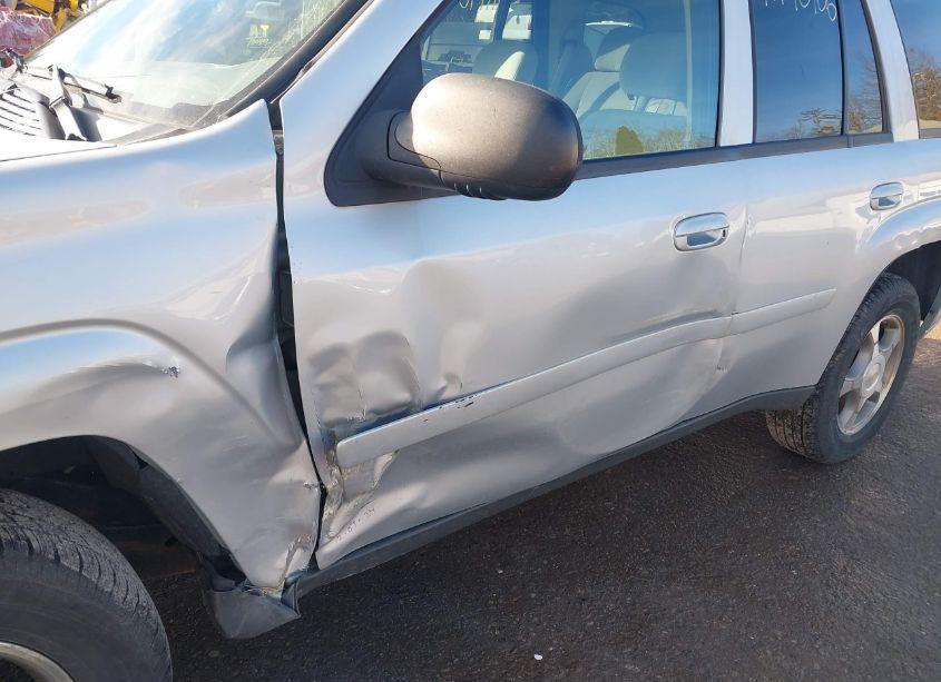 Photo 6 of 2008 Chevrolet Trailblazer LT (VIN 1GNDS13S482193646)