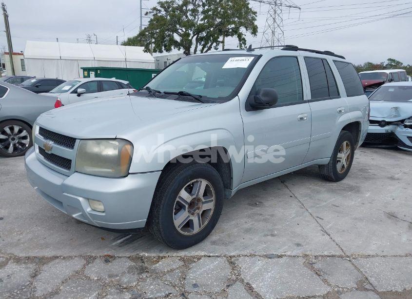Photo 2 of 2008 Chevrolet Trailblazer LT (VIN 1GNDS13S482249004)