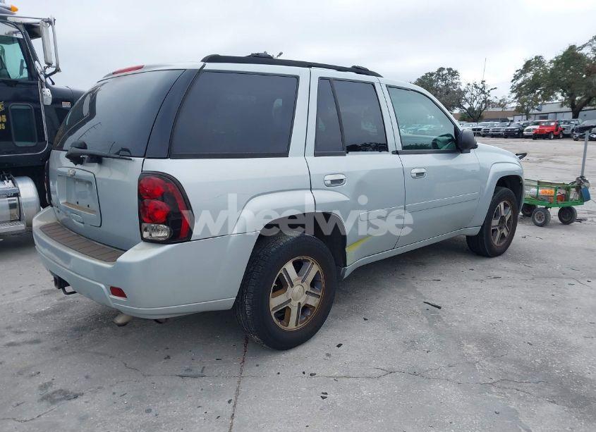 Photo 4 of 2008 Chevrolet Trailblazer LT (VIN 1GNDS13S482249004)