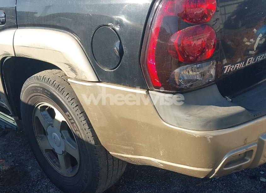 Photo 12 of 2004 Chevrolet Trailblazer LT (VIN 1GNDS13S542313318)