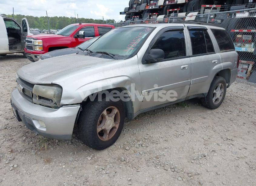 Photo 2 of 2004 Chevrolet Trailblazer LT (VIN 1GNDS13S542336467)