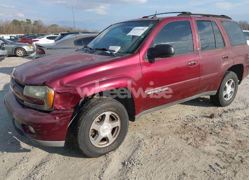 Photo 2 of 2004 Chevrolet Trailblazer LT (VIN 1GNDS13S542358145)