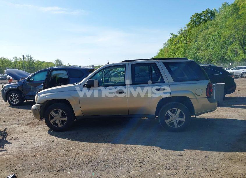 Photo 14 of 2005 Chevrolet Trailblazer LS (VIN 1GNDS13S552112410)