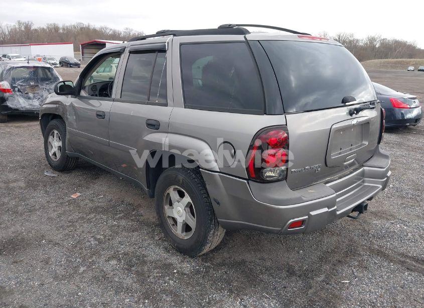 Photo 3 of 2006 Chevrolet Trailblazer LS (VIN 1GNDS13S562137938)