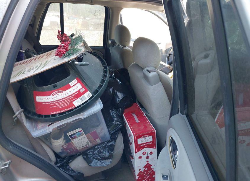 Photo 8 of 2007 Chevrolet Trailblazer LS (VIN 1GNDS13S572206256)