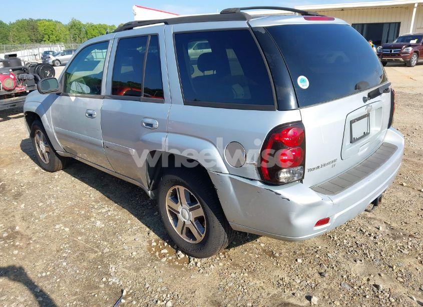 Photo 3 of 2007 Chevrolet Trailblazer LT (VIN 1GNDS13S572254887)