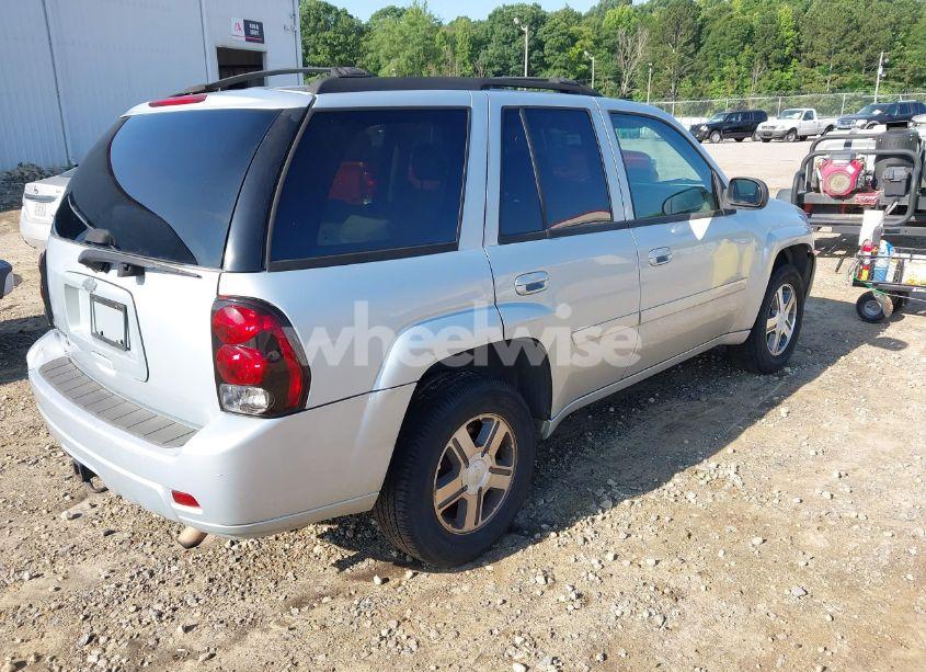 Photo 4 of 2007 Chevrolet Trailblazer LT (VIN 1GNDS13S572254887)