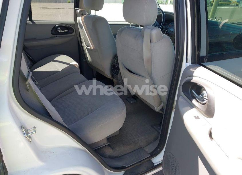 Photo 8 of 2007 Chevrolet Trailblazer LT (VIN 1GNDS13S572265730)