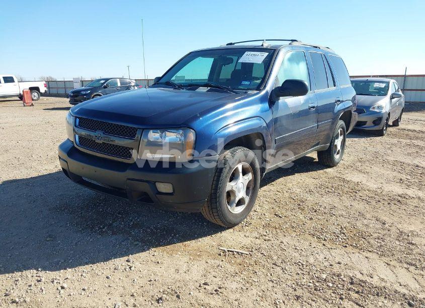 Photo 2 of 2008 Chevrolet Trailblazer LT (VIN 1GNDS13S582143578)