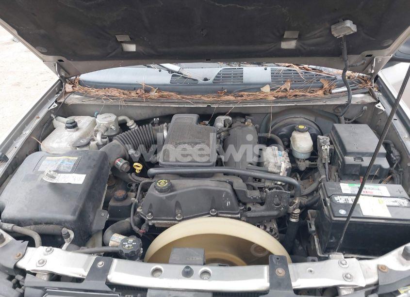 Photo 10 of 2002 Chevrolet Trailblazer LS (VIN 1GNDS13S622302177)