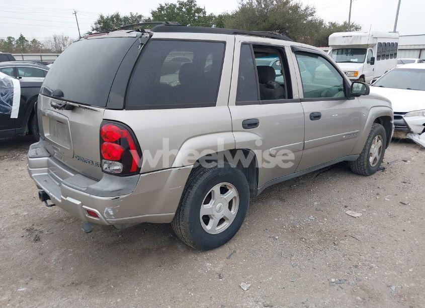 Photo 4 of 2002 Chevrolet Trailblazer LS (VIN 1GNDS13S622302177)