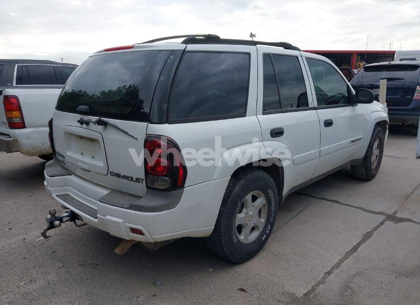 Photo 4 of 2002 Chevrolet Trailblazer LS (VIN 1GNDS13S622440088)