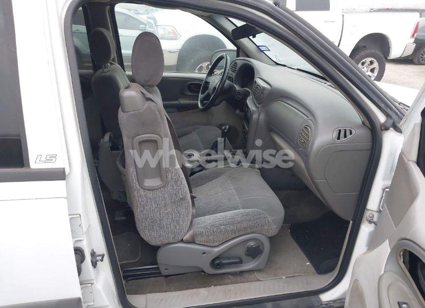 Photo 5 of 2003 Chevrolet Trailblazer LS (VIN 1GNDS13S632353003)