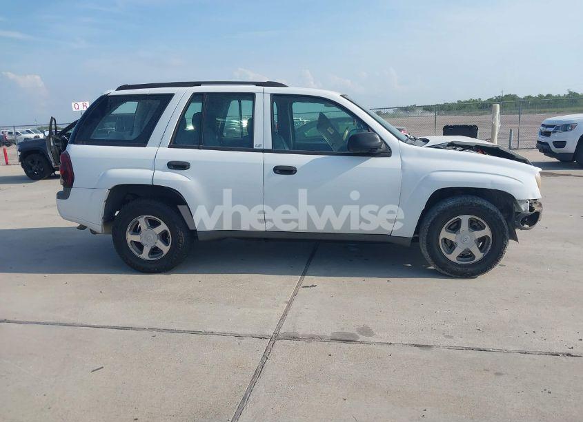 Photo 13 of 2004 Chevrolet Trailblazer LS (VIN 1GNDS13S642377268)