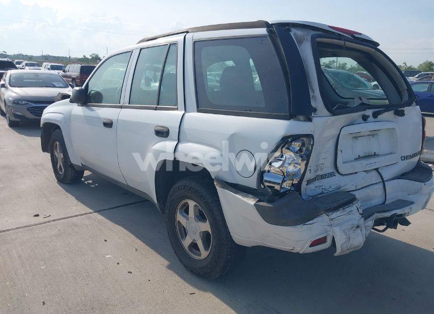 Photo 3 of 2004 Chevrolet Trailblazer LS (VIN 1GNDS13S642377268)